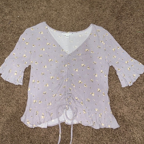 Adorable spring/summer top - Picture 1 of 3